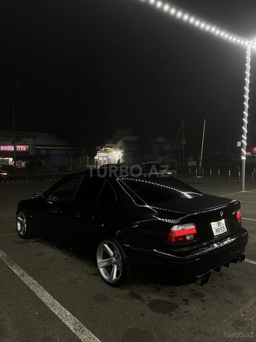 BMW 525 2000, 346,000 km - 2.5 l - Bakı