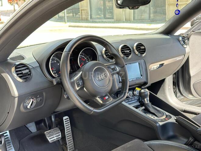 Audi TT-6