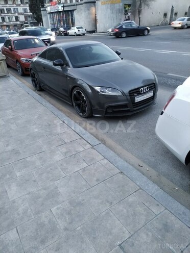 Audi TT-9