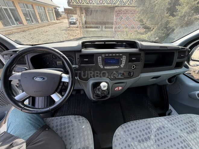 Ford Transit 2012, 227,000 km - 2.2 л - Salyan