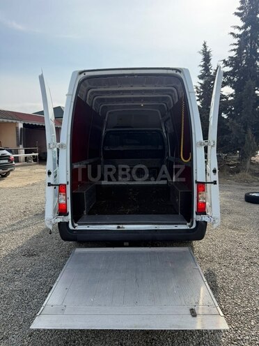 Ford Transit 2012, 227,000 km - 2.2 л - Salyan
