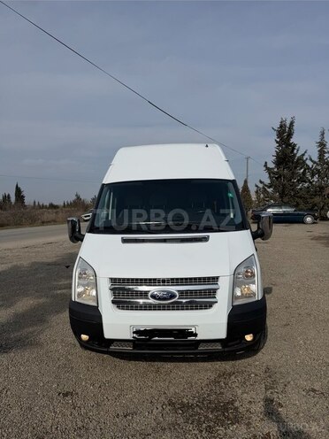 Ford Transit 2012, 227,000 km - 2.2 л - Salyan