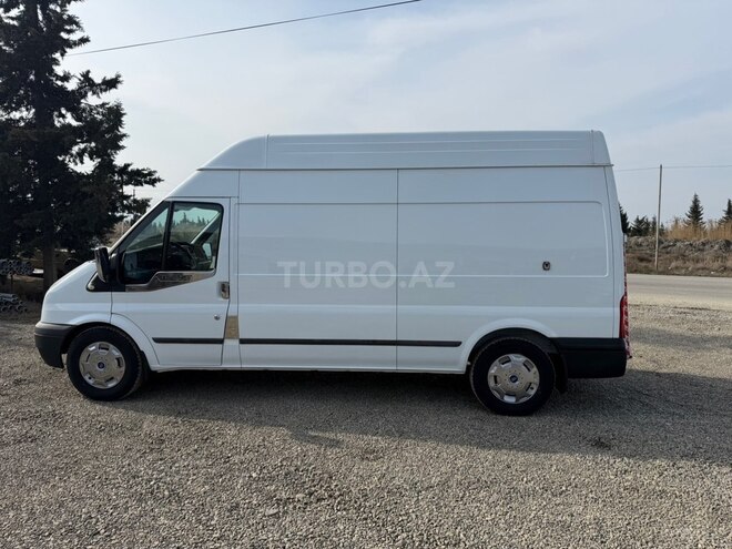 Ford Transit 2012, 227,000 km - 2.2 л - Salyan