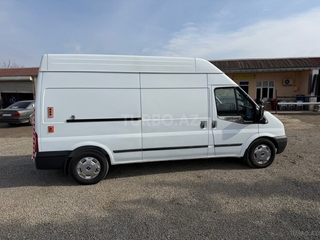 Ford Transit 2012, 227,000 km - 2.2 л - Salyan