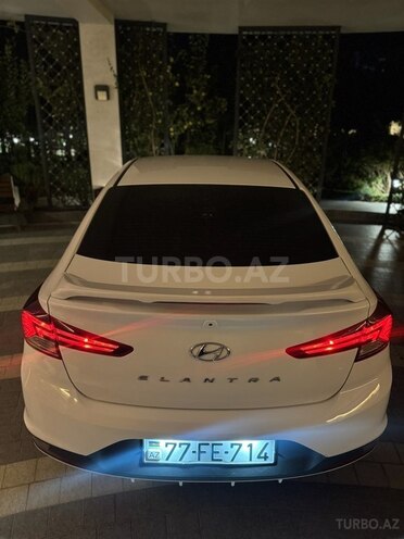 Hyundai Elantra 2019, 62,764 km - 2.0 l - Bakı