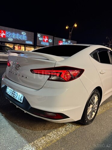 Hyundai Elantra 2019, 62,764 km - 2.0 l - Bakı