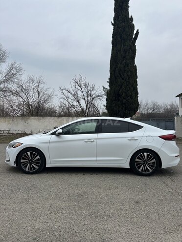 Hyundai Elantra 2017, 173,809 km - 2.0 л - Bakı