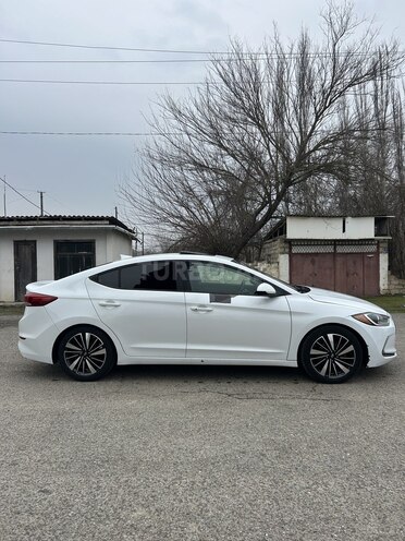 Hyundai Elantra 2017, 173,809 km - 2.0 л - Bakı