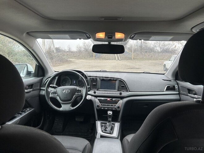 Hyundai Elantra 2017, 173,809 km - 2.0 л - Bakı