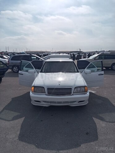Mercedes C 230 2000, 324,000 km - 2.3 l - İsmayıllı