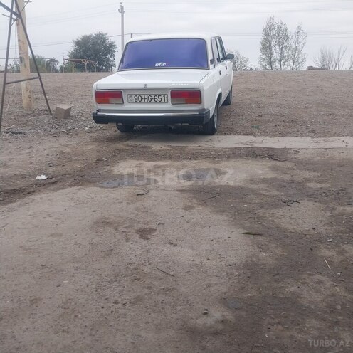LADA (VAZ) 2107 2010, 173,000 km - 1.6 л - Salyan