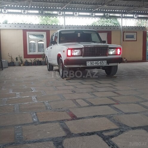 LADA (VAZ) 2107 2010, 173,000 km - 1.6 л - Salyan