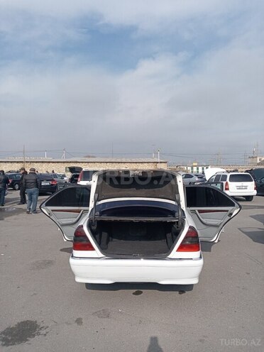 Mercedes C 230 2000, 324,000 km - 2.3 l - İsmayıllı