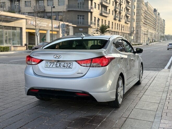 Hyundai Elantra 2012, 196,000 km - 1.8 л - Bakı