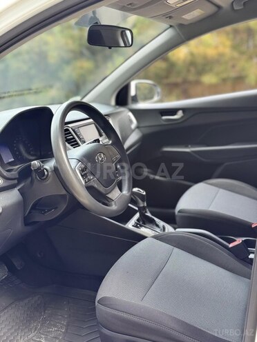 Hyundai Accent 2021, 118,500 km - 1.6 l - Bakı