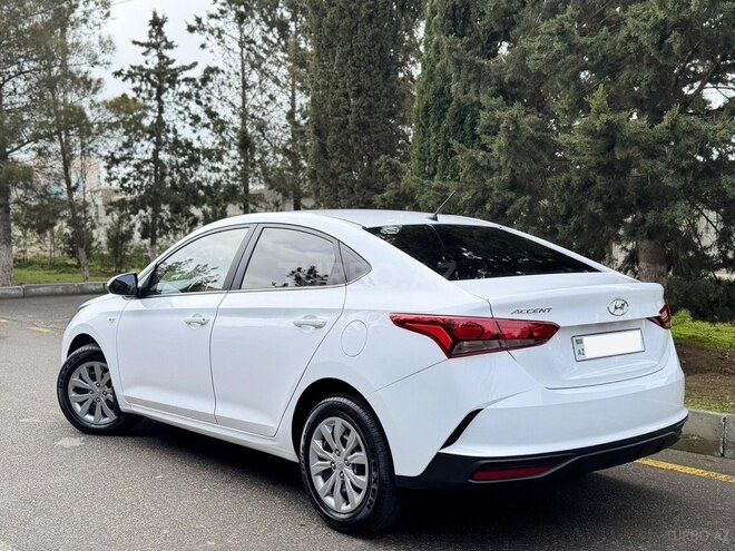 Hyundai Accent 2021, 118,500 km - 1.6 l - Bakı