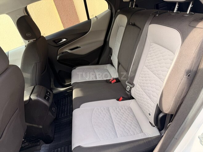 Chevrolet Equinox-8