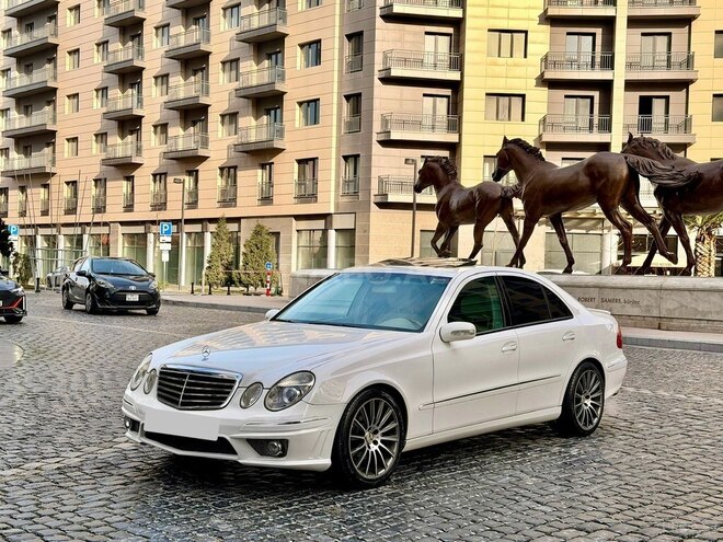 Mercedes E 350 2005, 415,000 km - 3.5 l - Bakı