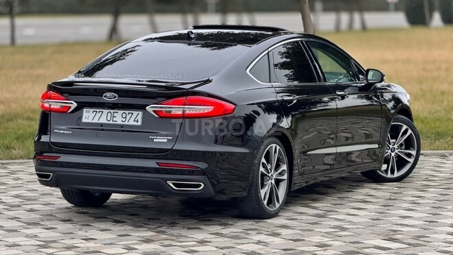 Ford Fusion (North America) 2019, 137,000 km - 2.0 л - Bakı