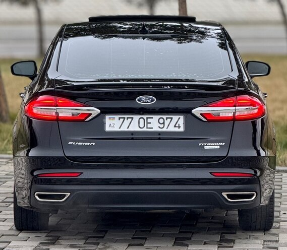 Ford Fusion (North America) 2019, 137,000 km - 2.0 л - Bakı