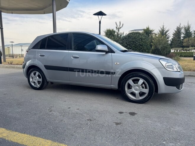 Kia Rio-4