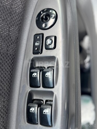 Kia Rio-11
