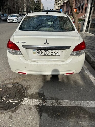 Mitsubishi Attrage 2014, 336,000 km - 1.2 l - Bakı