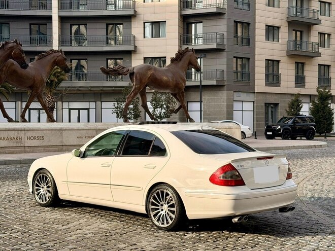 Mercedes E 350 2005, 415,000 km - 3.5 l - Bakı
