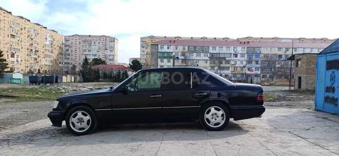 Mercedes 220 E 1995, 286,000 km - 2.2 l - Bakı