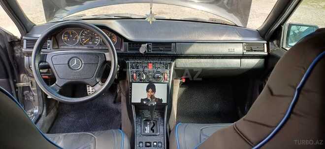 Mercedes 220 E 1995, 286,000 km - 2.2 l - Bakı