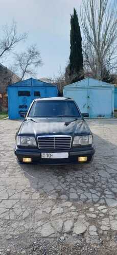 Mercedes 220 E 1995, 286,000 km - 2.2 l - Bakı