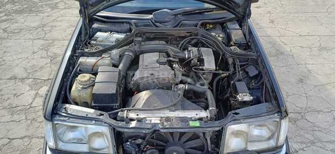 Mercedes 220 E 1995, 286,000 km - 2.2 l - Bakı
