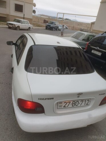 Hyundai Accent-5