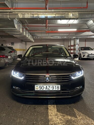 Volkswagen Passat 2017, 106,800 km - 1.8 л - Bakı