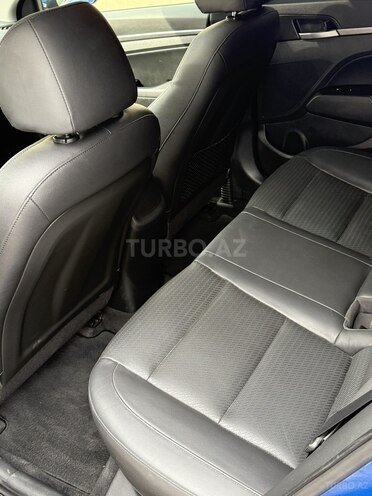 Hyundai Elantra 2016, 96,892 km - 2.0 l - Bakı