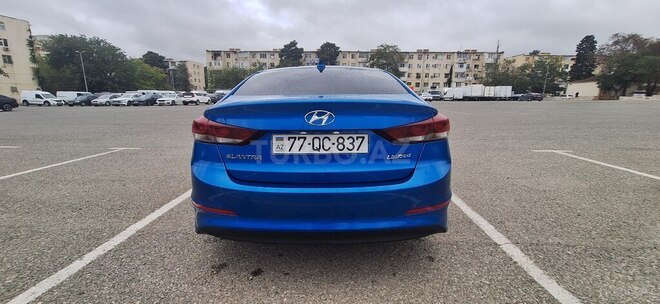 Hyundai Elantra 2017, 180,247 km - 2.0 л - Bakı