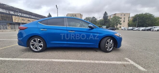 Hyundai Elantra 2017, 180,247 km - 2.0 л - Bakı