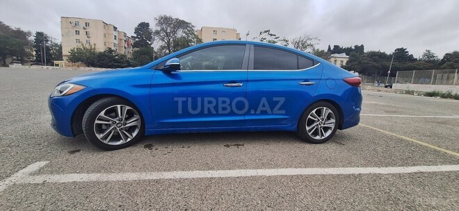 Hyundai Elantra 2017, 180,247 km - 2.0 л - Bakı