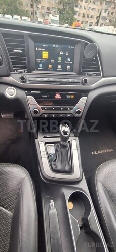 Hyundai Elantra 2017, 180,247 km - 2.0 л - Bakı