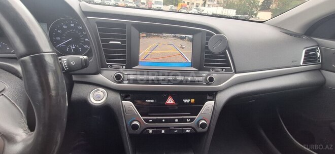 Hyundai Elantra 2017, 180,247 km - 2.0 л - Bakı