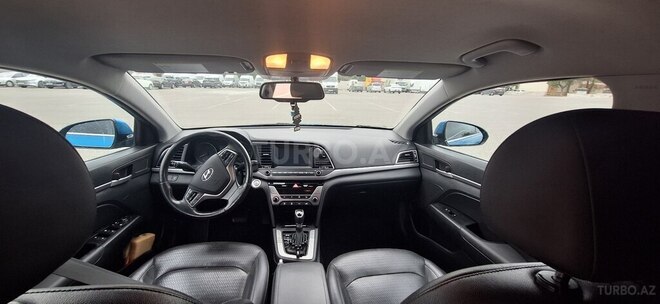 Hyundai Elantra 2017, 180,247 km - 2.0 л - Bakı