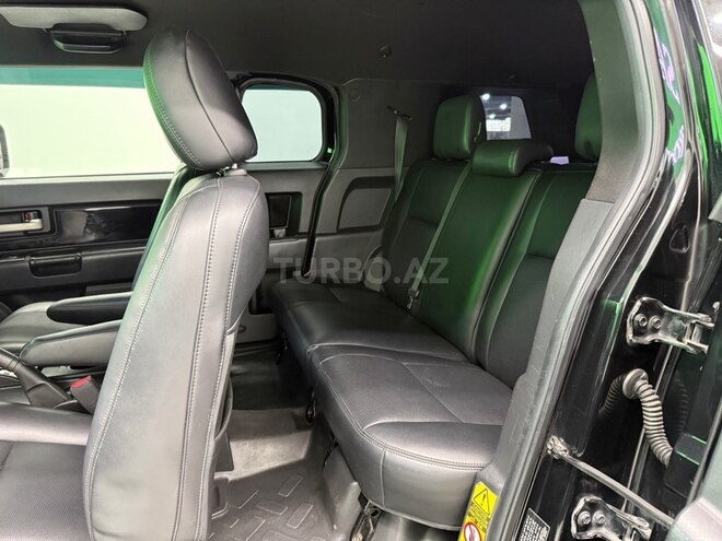 Toyota FJ Cruiser 2009, 256,000 km - 4.0 l - Bakı