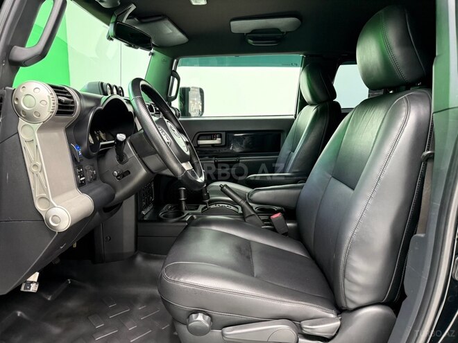 Toyota FJ Cruiser 2009, 256,000 km - 4.0 l - Bakı