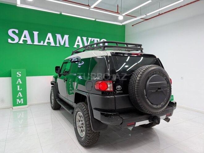Toyota FJ Cruiser 2009, 256,000 km - 4.0 l - Bakı