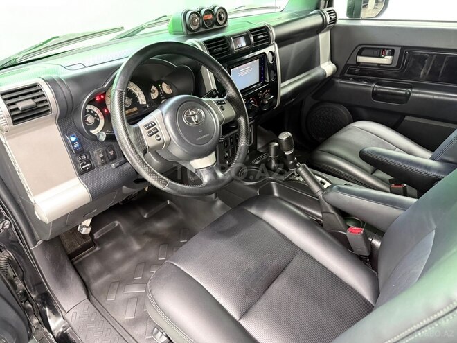 Toyota FJ Cruiser 2009, 256,000 km - 4.0 l - Bakı