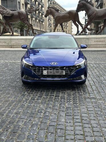 Hyundai Elantra 2022, 39,700 km - 1.6 л - Bakı
