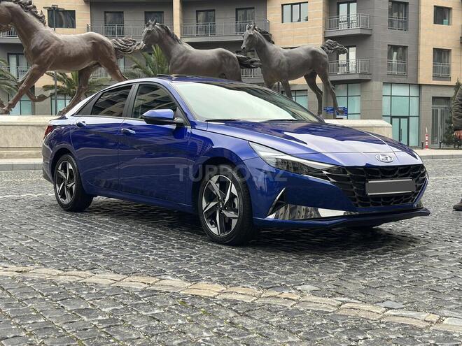 Hyundai Elantra 2022, 39,700 km - 1.6 л - Bakı
