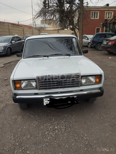 LADA (VAZ) 2107-1