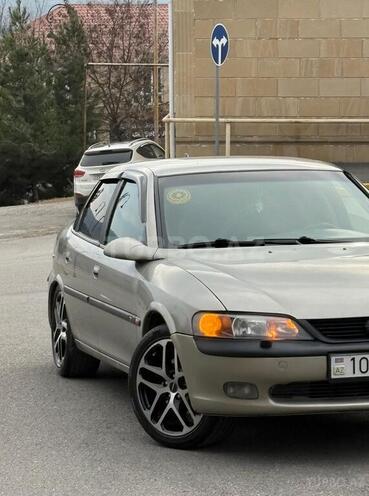 Opel Vectra 1998, 412,000 km - 2.5 l - Şamaxı