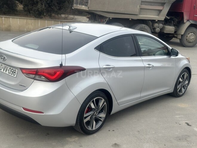 Hyundai Elantra 2015, 242,000 km - 1.8 l - Bakı